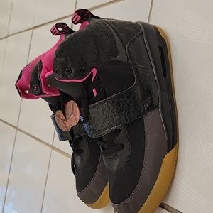 I'm selling my Yeezy.